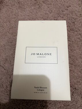 Jo Malone Cream and Black Nashi Blossom Cologne Box new beautiful scent for summ